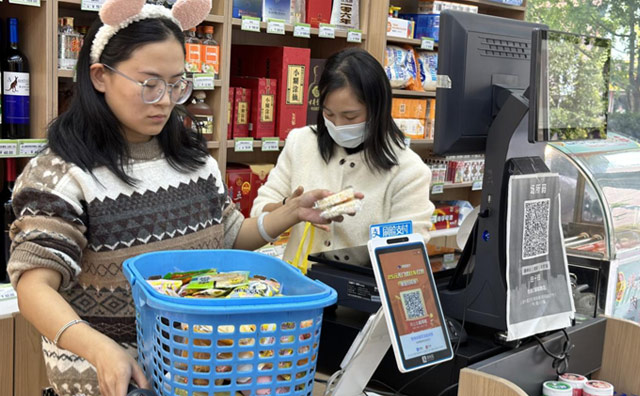 在選擇零食店加盟品牌時，需要充分關注三個方面，怡佳仁滿足你的需求