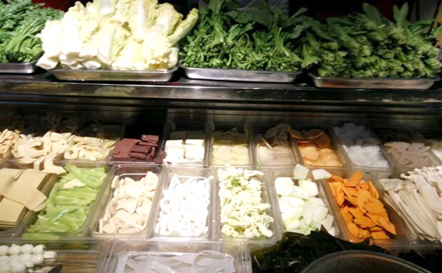 干了一年麻辣燙賠錢是什么原因？麻辣燙店出現(xiàn)虧損怎么辦